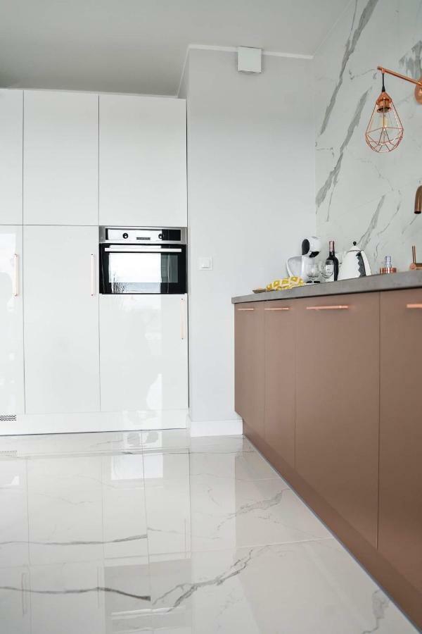Apartament Marcelin Gold Wes Quality Suite Poznan Luaran gambar