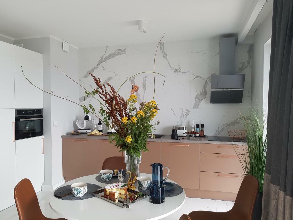 Apartament Marcelin Gold Wes Quality Suite Poznan Luaran gambar