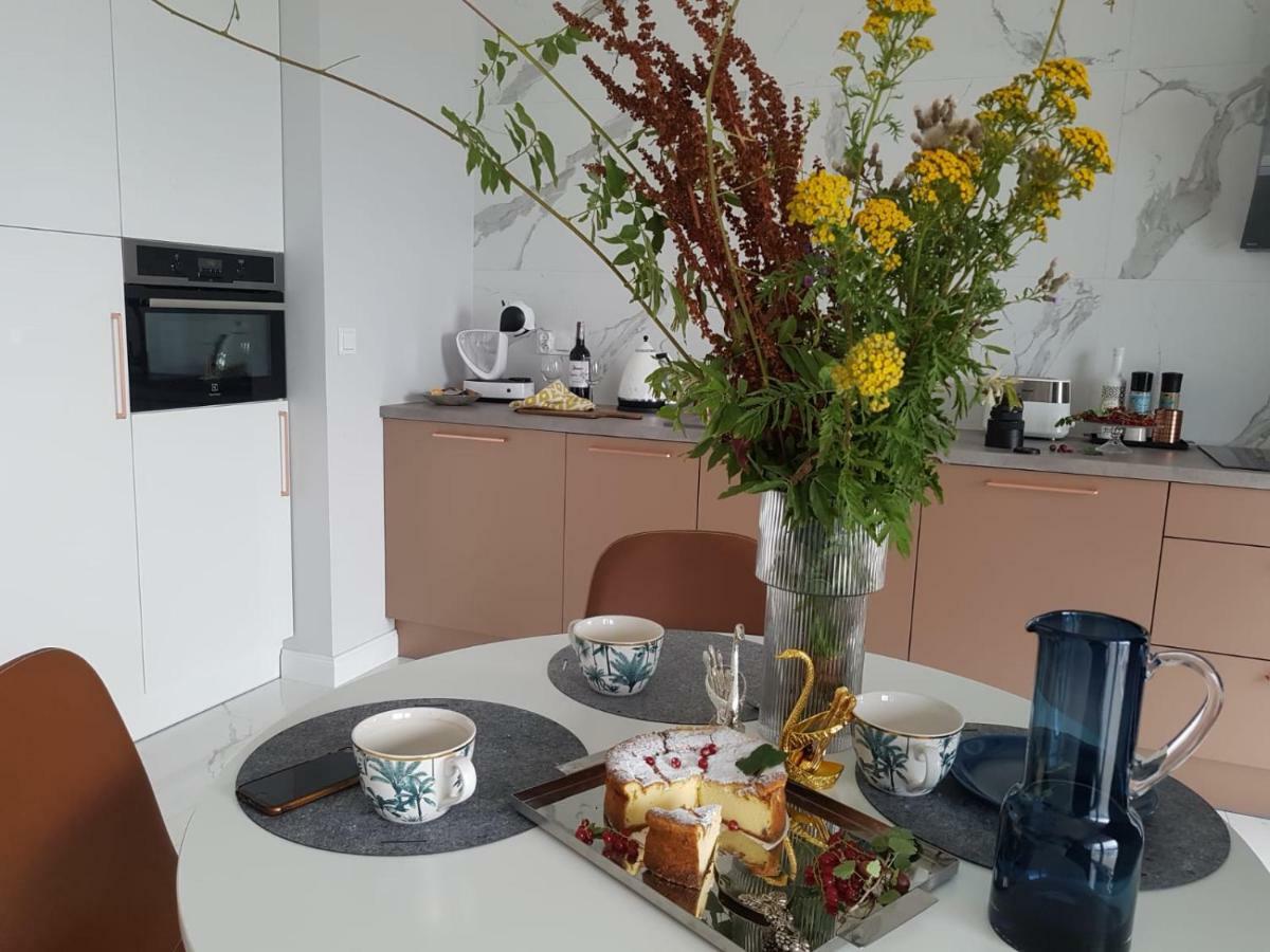 Apartament Marcelin Gold Wes Quality Suite Poznan Luaran gambar